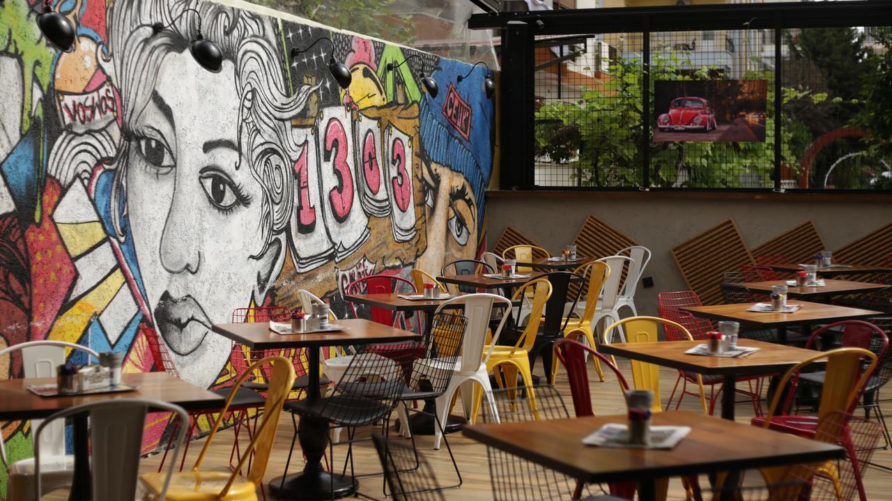 Voswos Garage Coffee Hotel 안탈리아 외부 사진