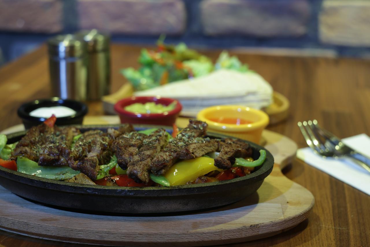Voswos Garage Coffee Hotel 안탈리아 외부 사진